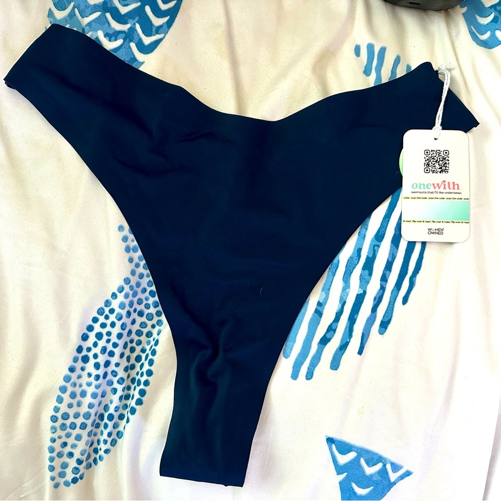 NWT Onewith Penfield Bottom in Navy